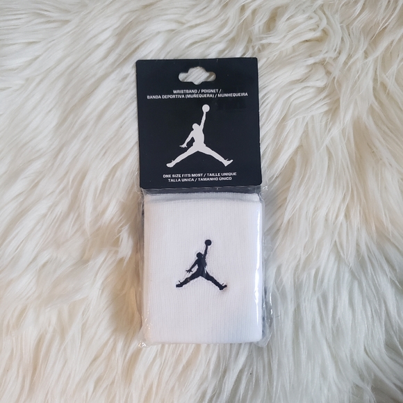 Nike Other - NWT Nike Jumpman Wristband
